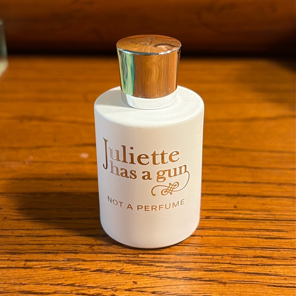 NEW Juliette Had a Gun Not a Perfume ~ 8 ml Dabber